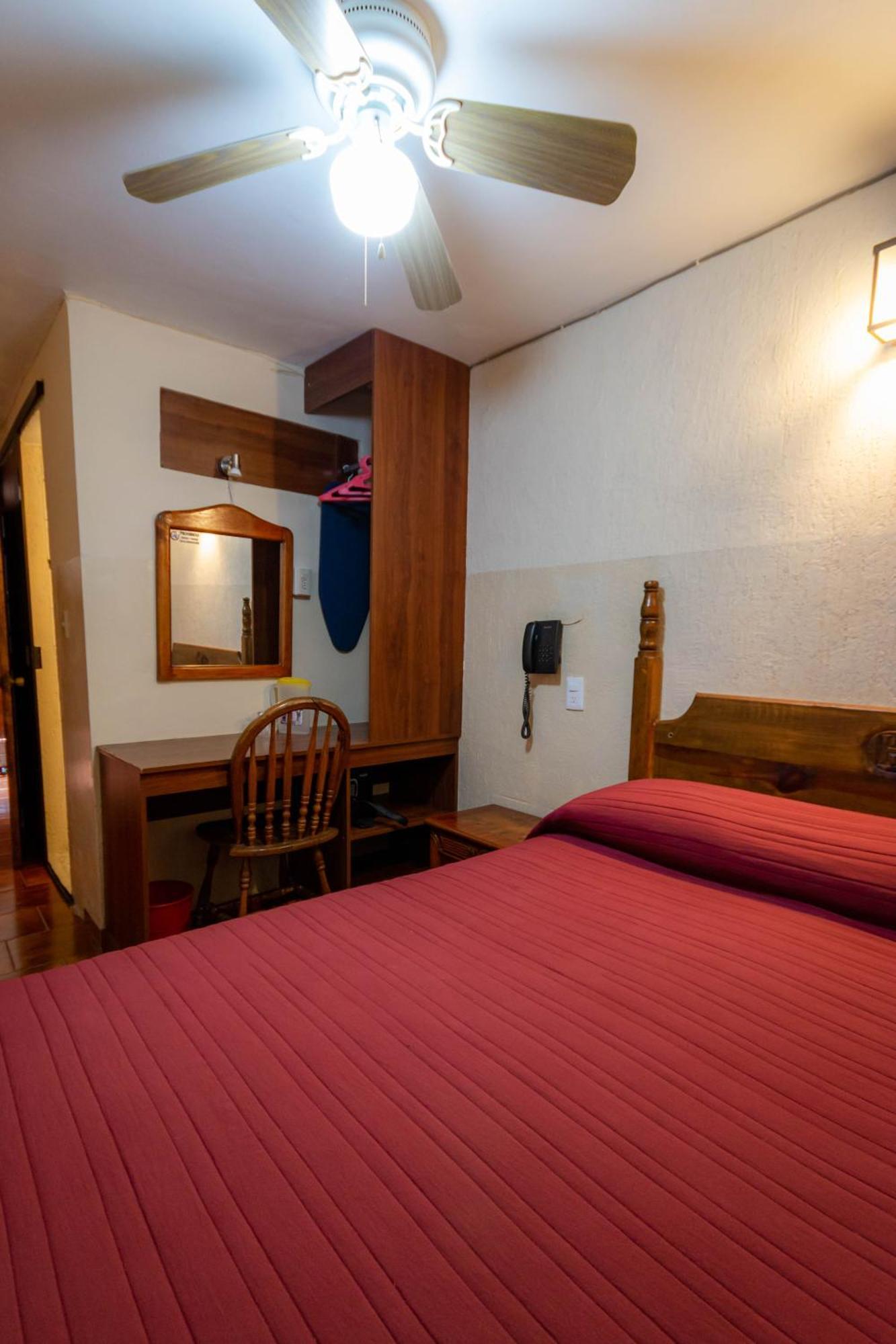 Hotel El Carmen, 모렐리아 외부 사진
