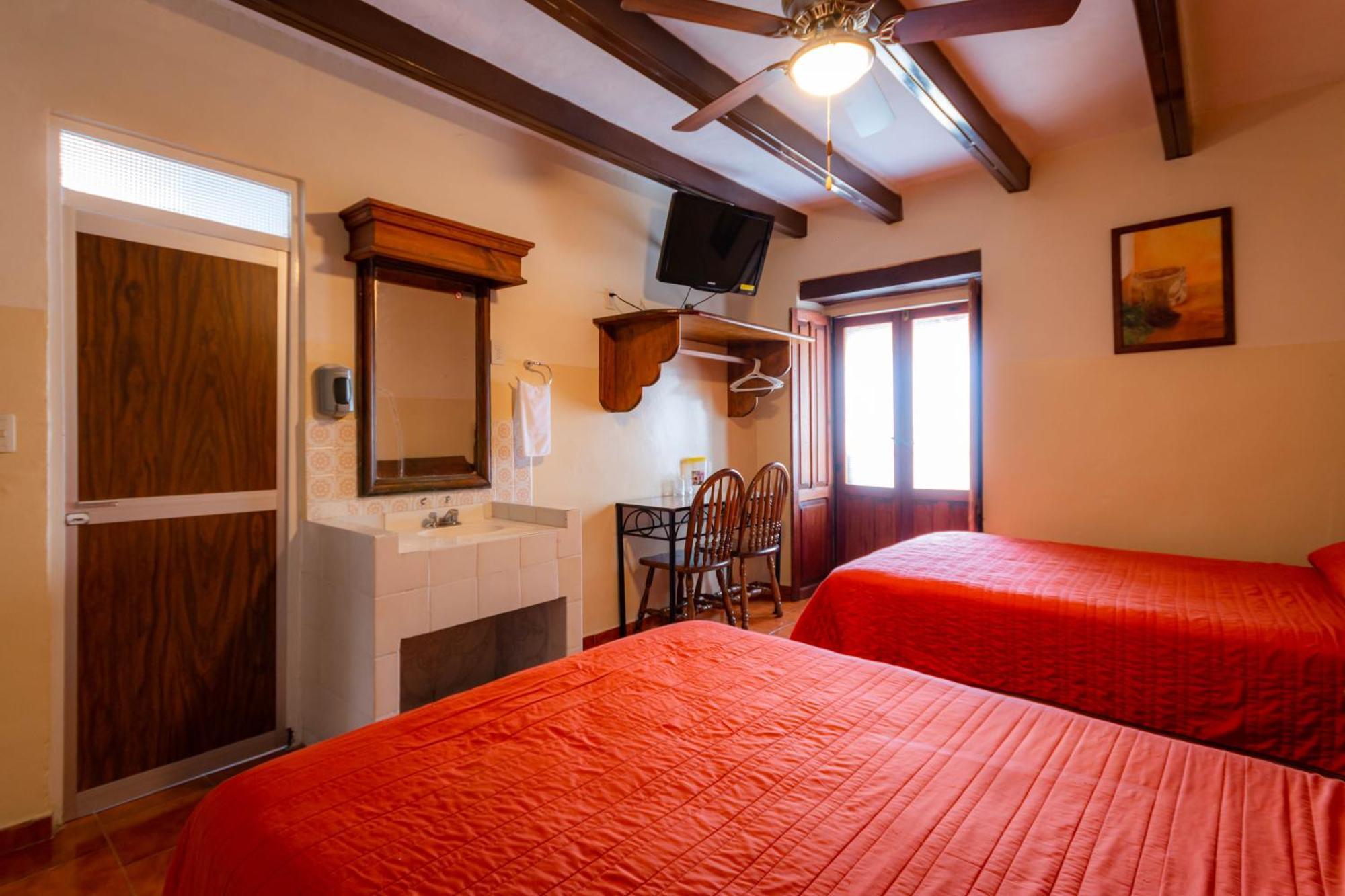Hotel El Carmen, 모렐리아 외부 사진